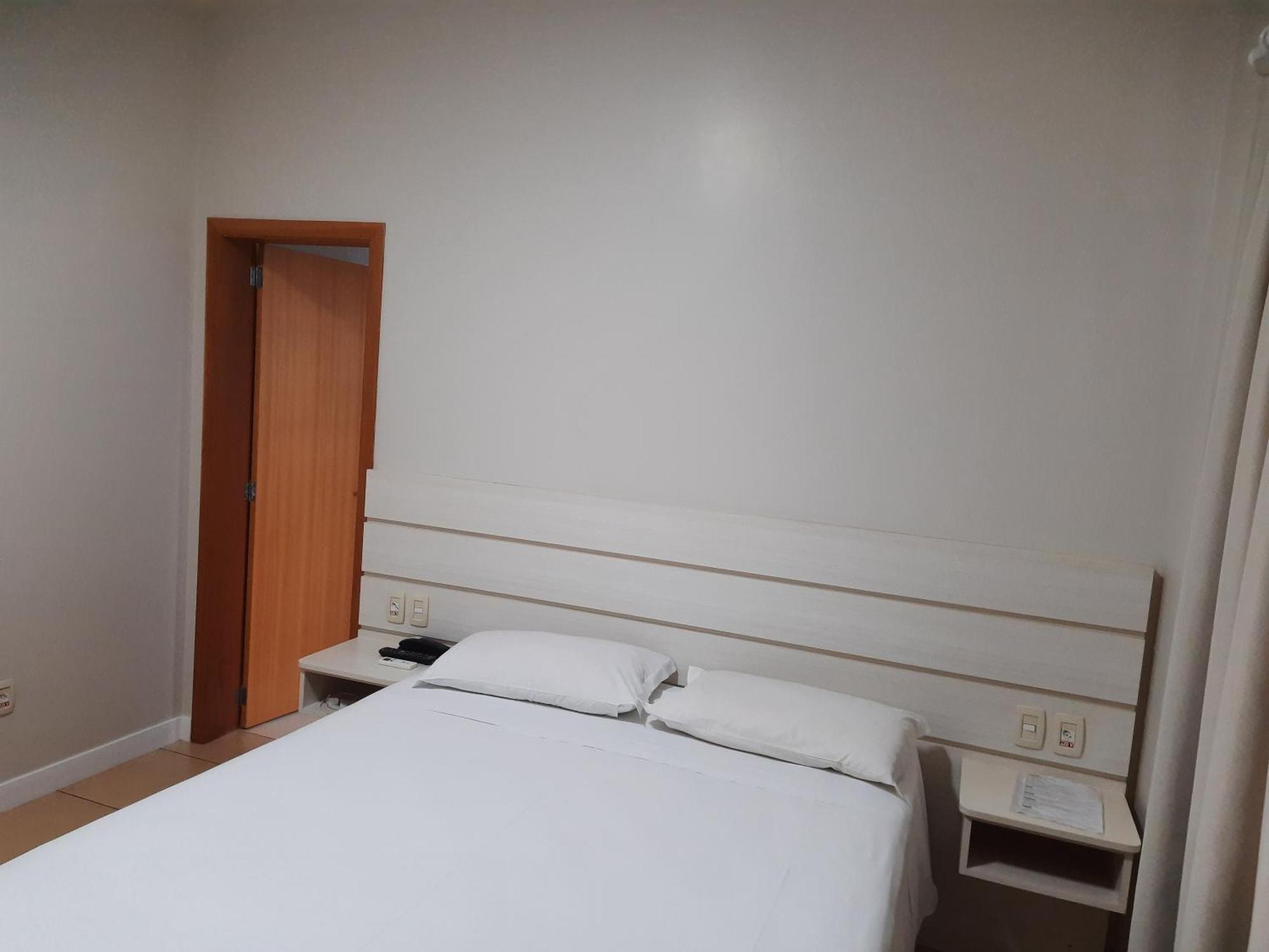 Thile Park Hotel Jatai Ngoại thất bức ảnh